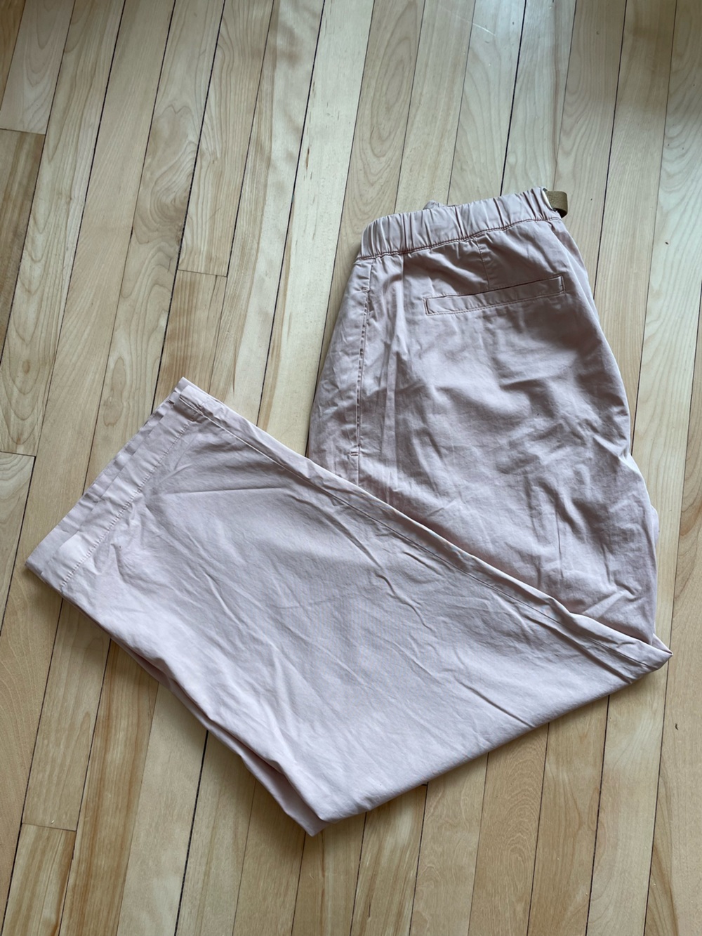 Men's luxurious Relaxed Chinos in Light Pink